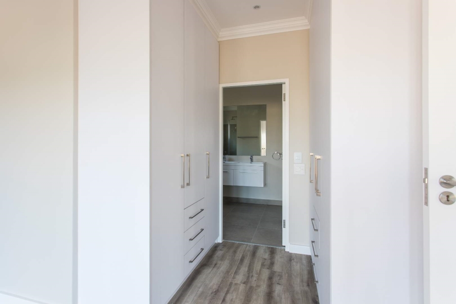 To Let 3 Bedroom Property for Rent in Val De Vie Estate Western Cape